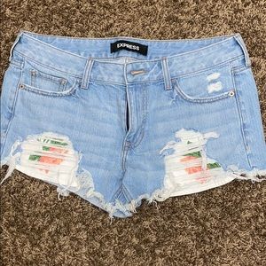 express shorts, relaxed low rise